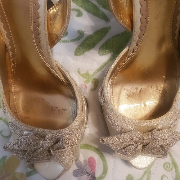 Zezell Gold Heels - Picture 4 of 4